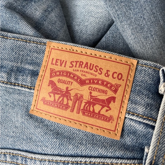 Levi Ribcage Straight NWOT - Picture 11 of 12